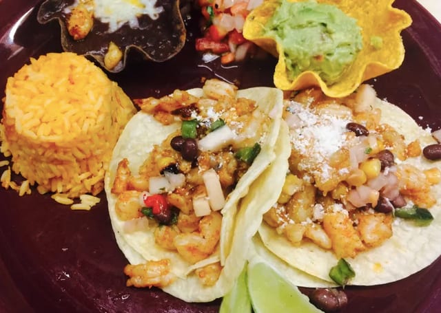 Tacos Del Mar.